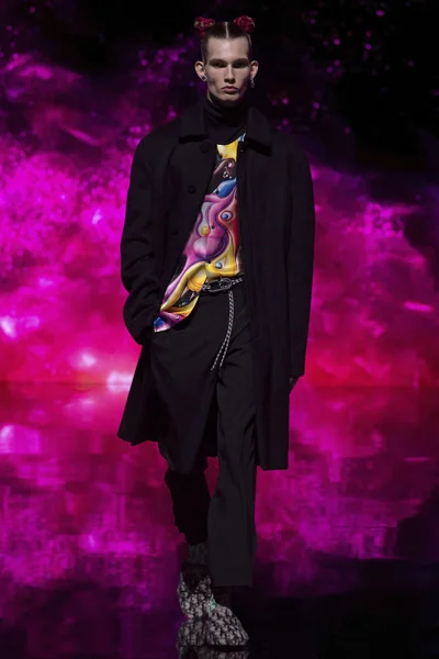 Look 43